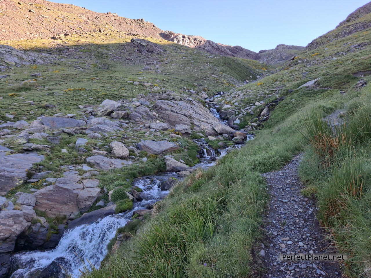 Going up the Mulhacén River