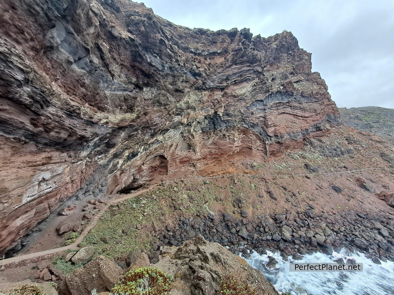 Access to Nogales beach