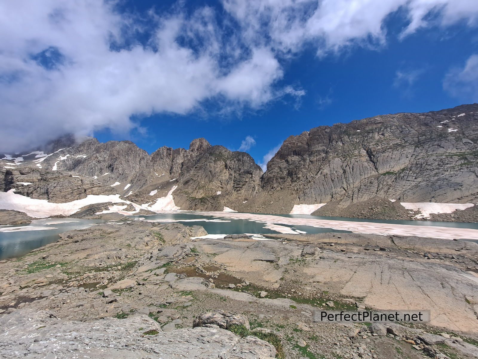 Marboré lake and Tuca Roya