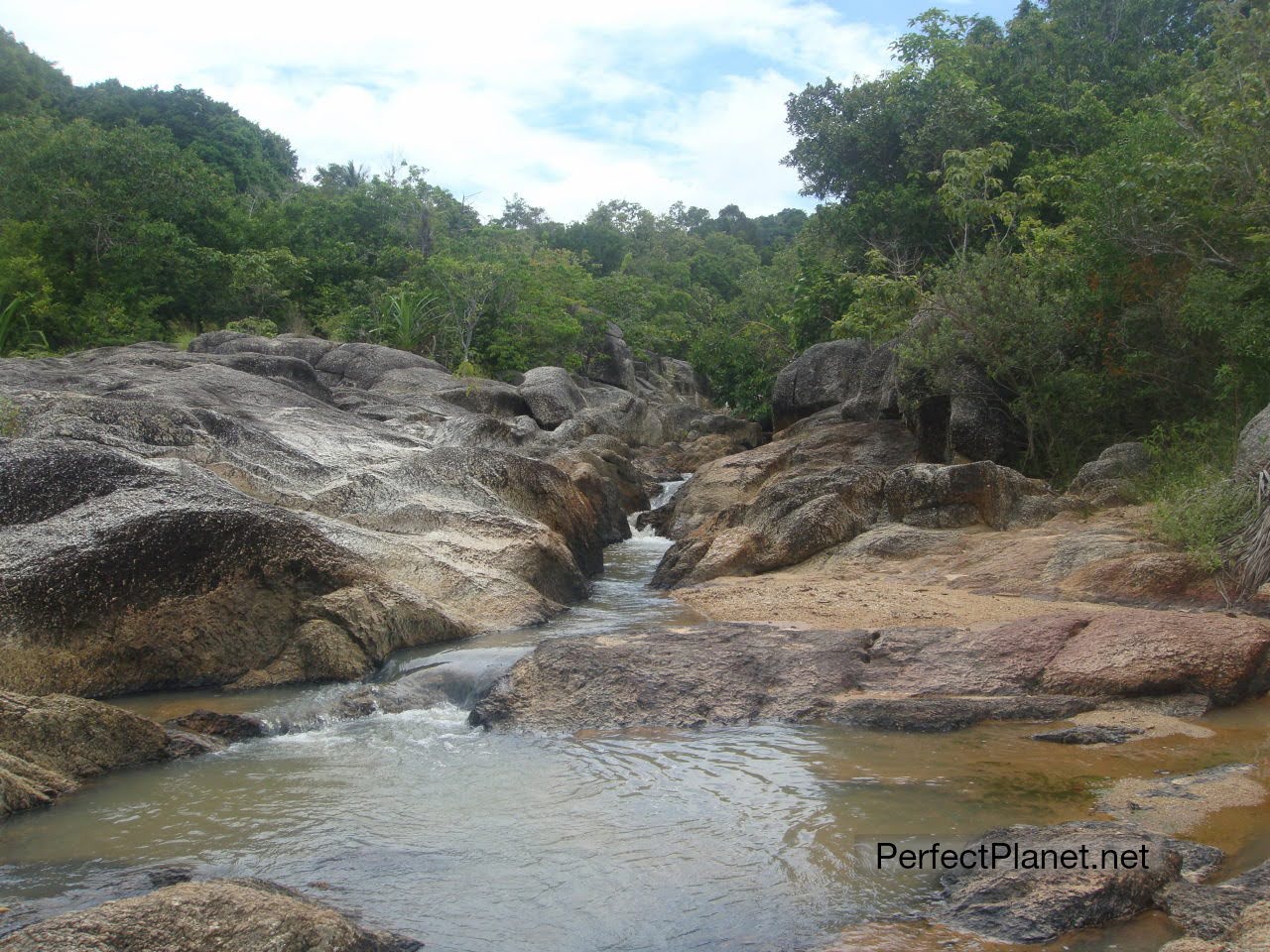 Than Prawet Waterfalls