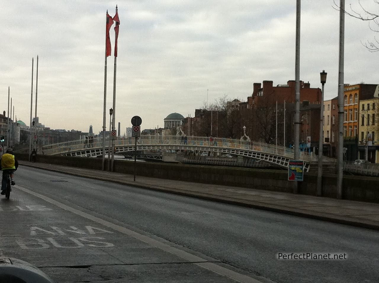 Ha´penny Bridge