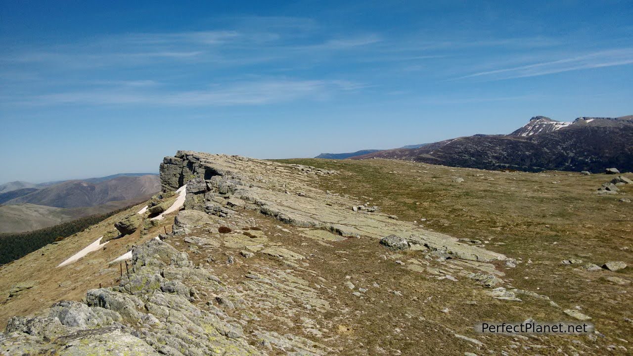 Pico Urbión al fondo