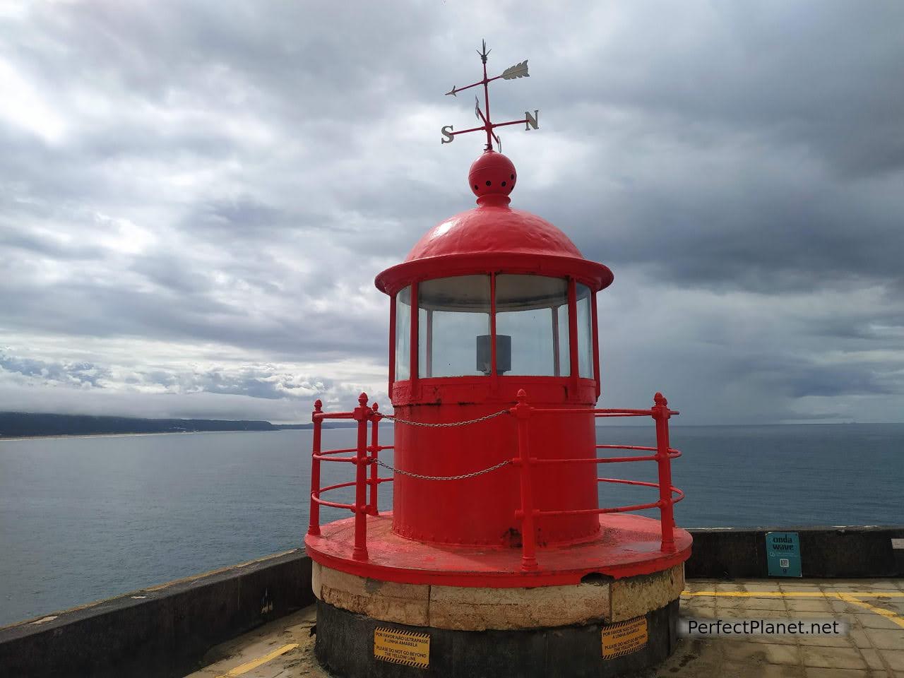 Faro San Miguel en Nazaré