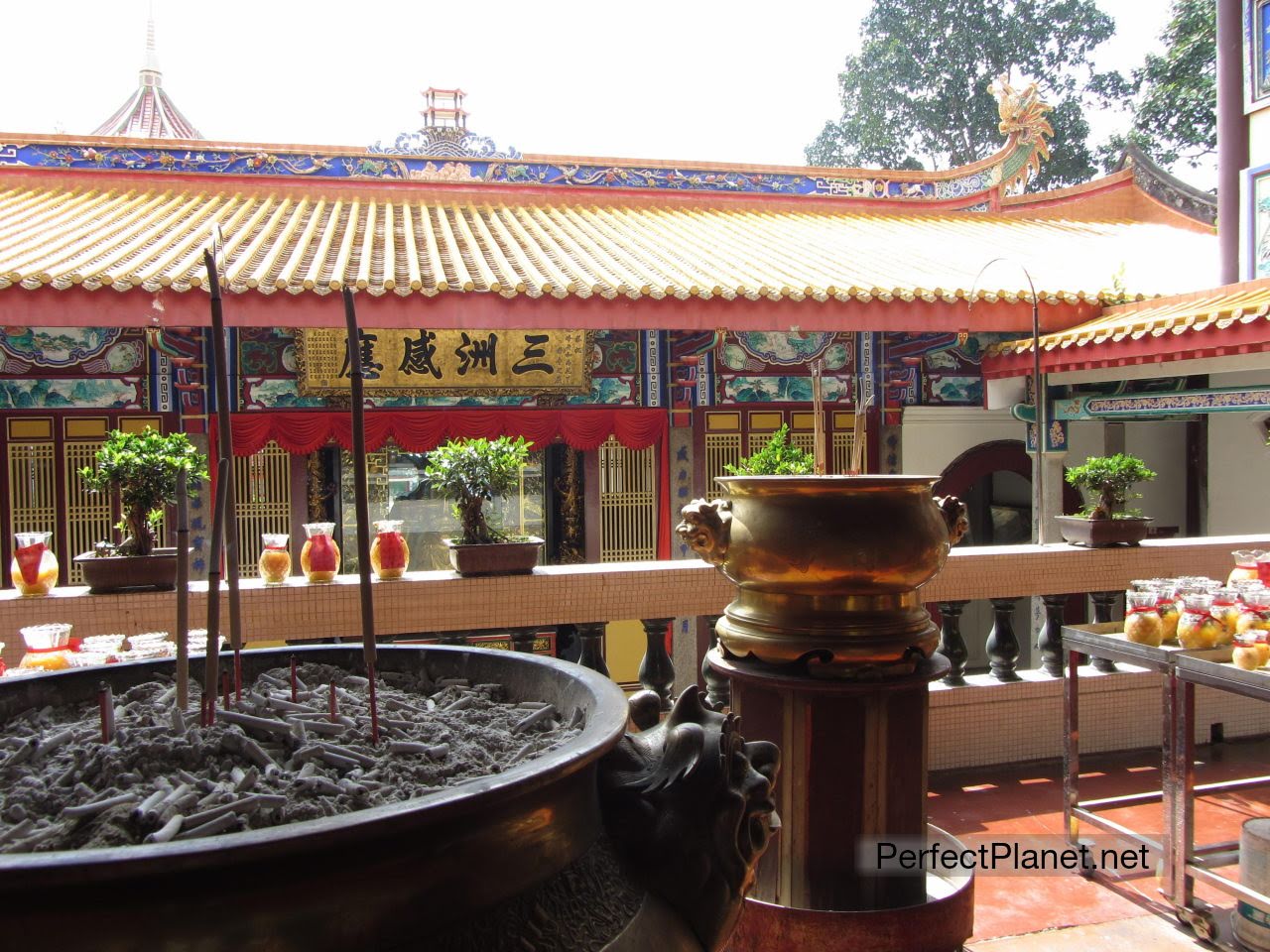 Interior Kek Lok Si Temple