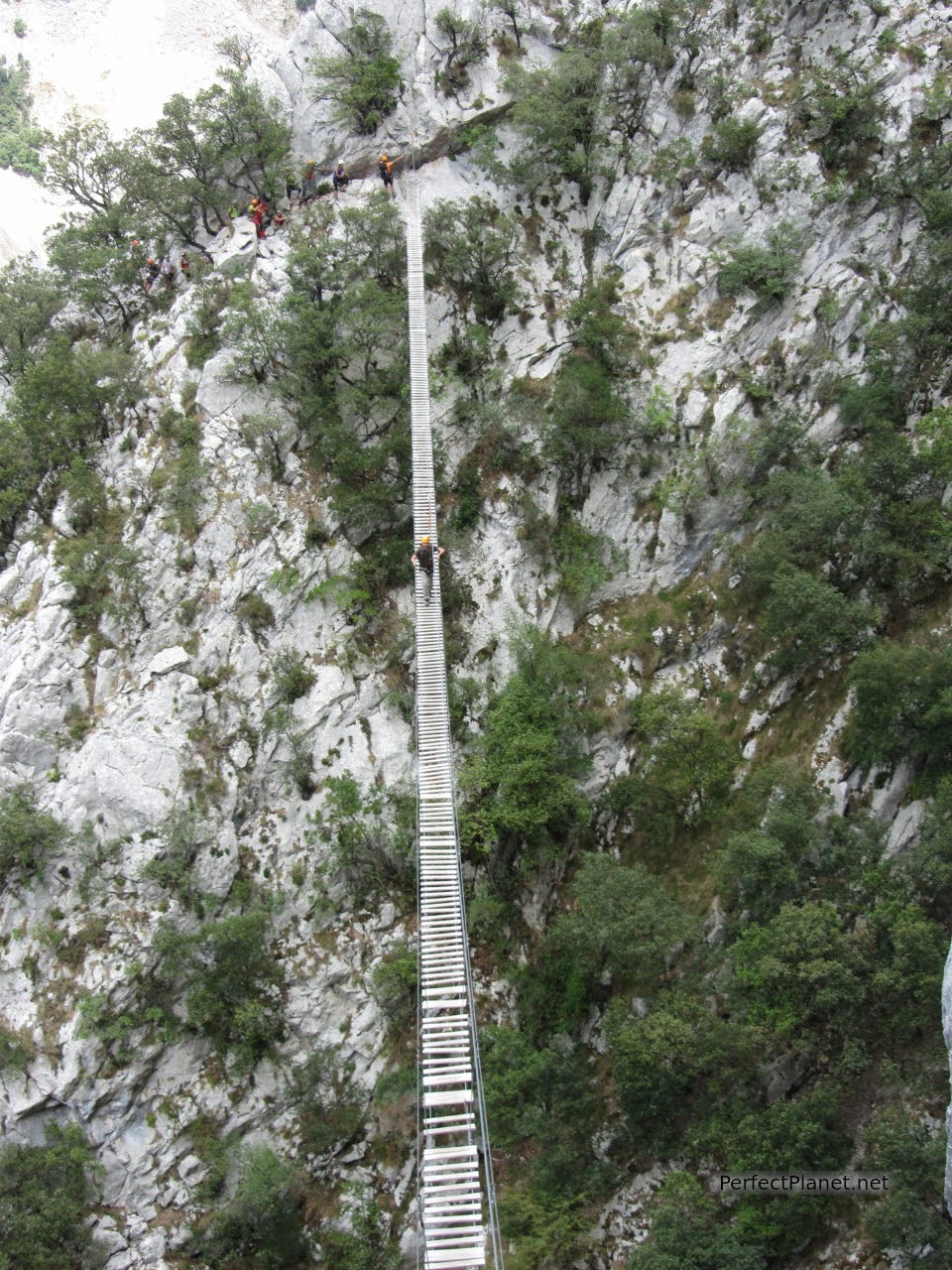 Puente colgante de traviesas