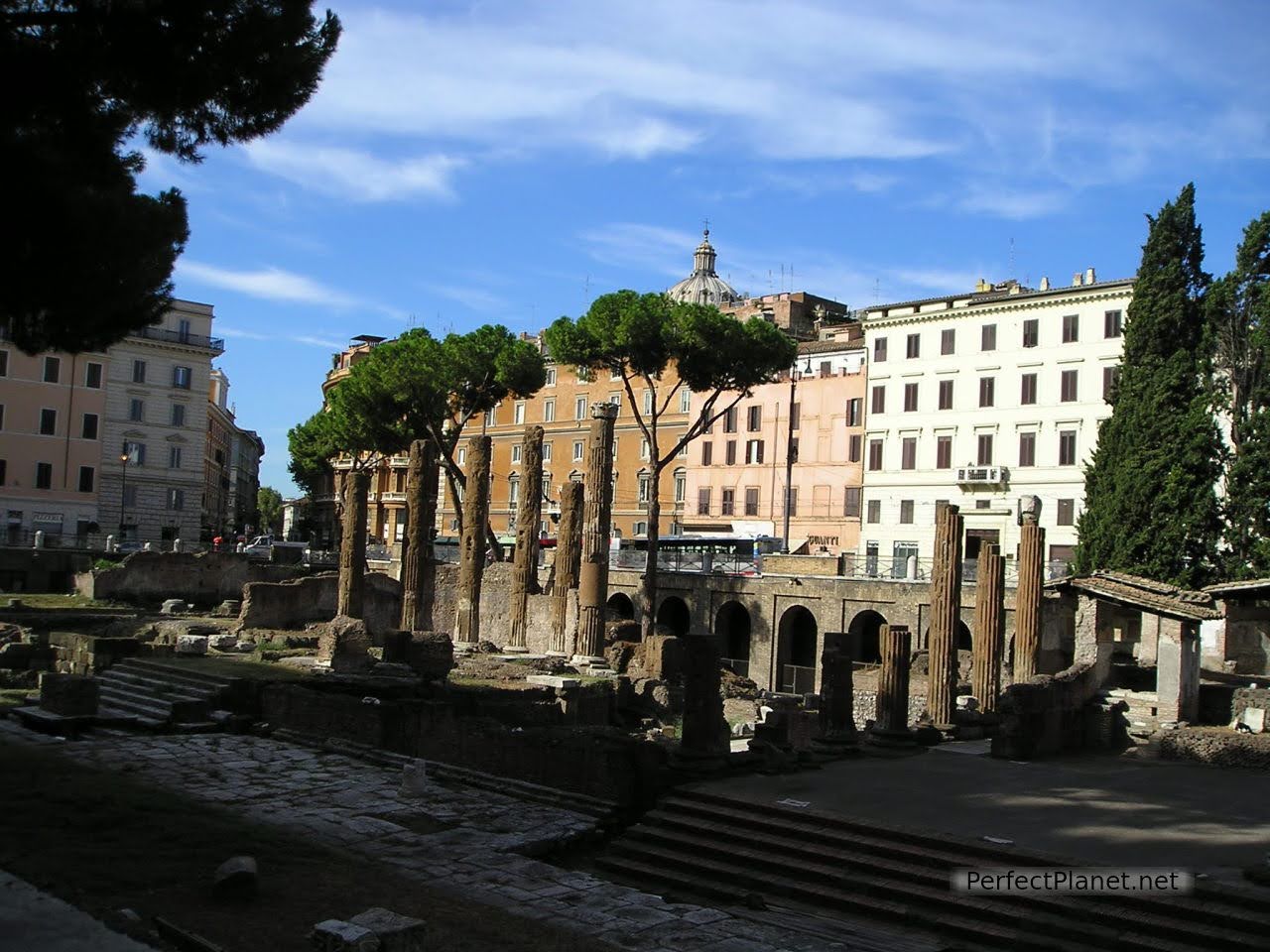 Largo di Torre Argentina