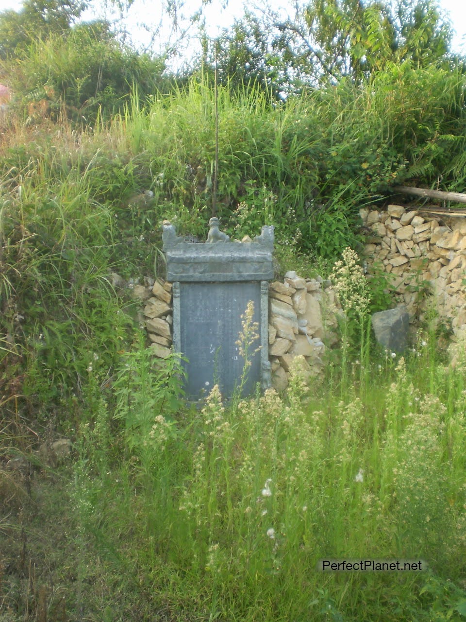 Grave