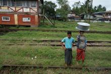 Train to Bago